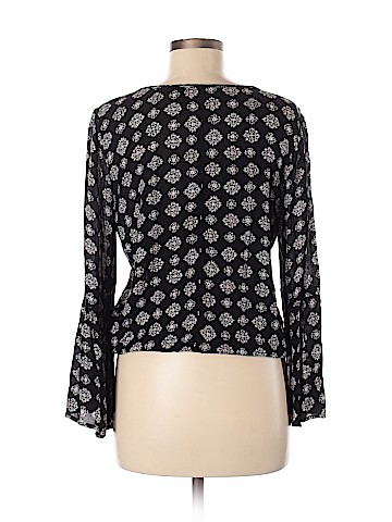 American Eagle Outfitters Long Sleeve Blouse (view 2)