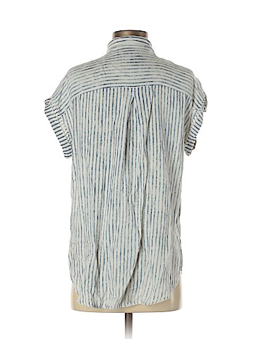 American Eagle Outfitters Short Sleeve Button-Down Shirt (view 2)