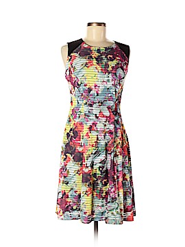 Red Saks Fifth Avenue Size Sm