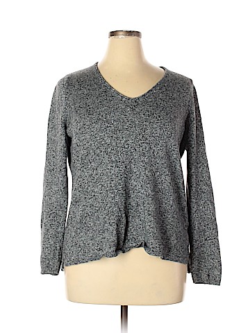 Old Navy Pullover Sweater (view 1)