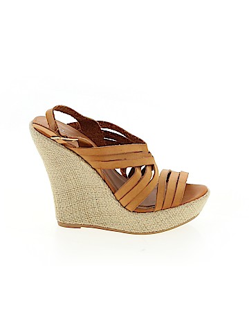 Qupid Wedges (view 1)