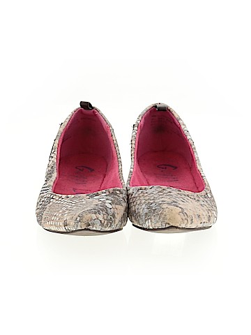 Guppy Love Flats (view 2)