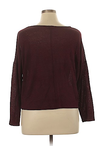 Old Navy Pullover Sweater (view 2)