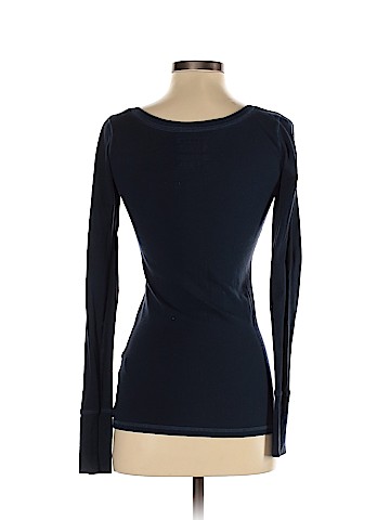 Hollister Long Sleeve T-Shirt (view 2)