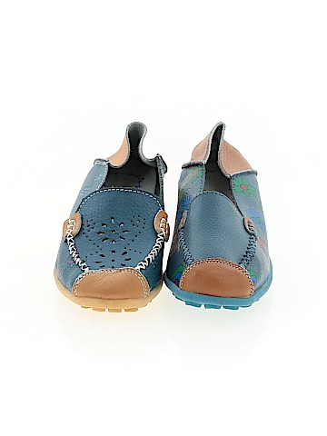 Unbranded Flats (view 2)