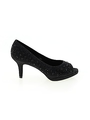 Kelly & Katie Heels (view 1)