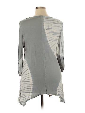 Onque Casuals Short Sleeve Top (view 2)