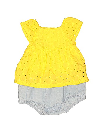 Carter's Short Sleeve Outfit (view 1)