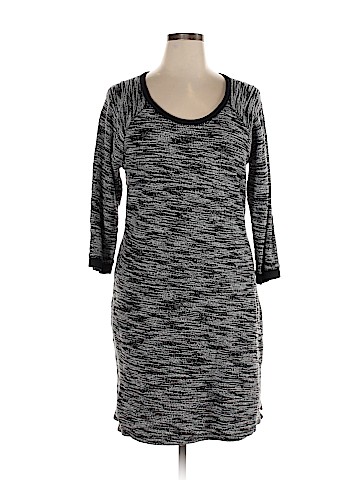 Old Navy Casual Dress (view 1)