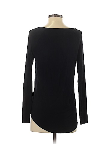 American Eagle Outfitters Long Sleeve T-Shirt (view 2)