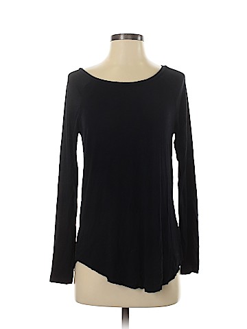 American Eagle Outfitters Long Sleeve T-Shirt (view 1)