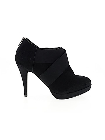 Unbranded Ankle Boots (view 1)