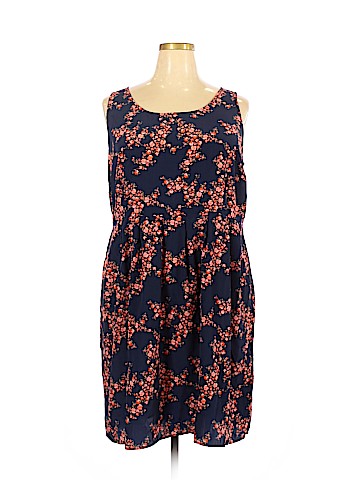 Old Navy Casual Dress (view 1)