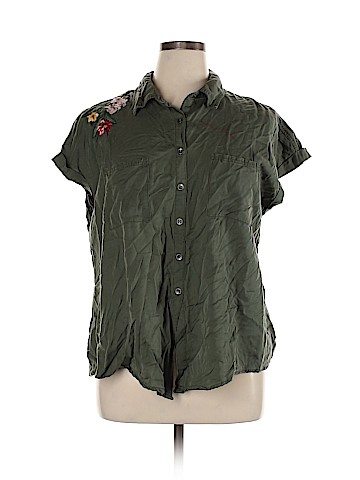 Style&Co Short Sleeve Button-Down Shirt (view 1)