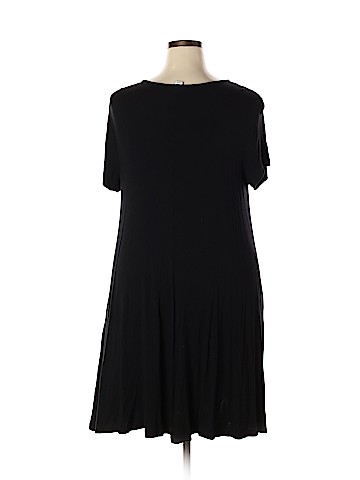 Old Navy Casual Dress (view 2)