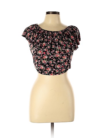 Charlotte Russe Short Sleeve Top (view 1)