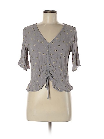 American Eagle Outfitters Short Sleeve Blouse (view 1)