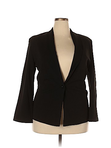 Lara Blazer (view 1)