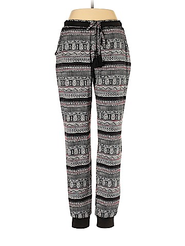 No Boundaries Casual Pants (view 1)