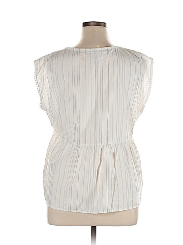 Knox Rose Short Sleeve Blouse (view 2)