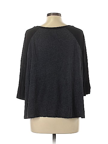 Victoria's Secret 3/4 Sleeve T-Shirt (view 2)