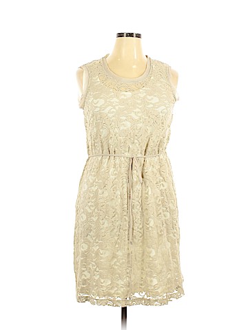 Simply Vera Vera Wang Casual Dress (view 1)