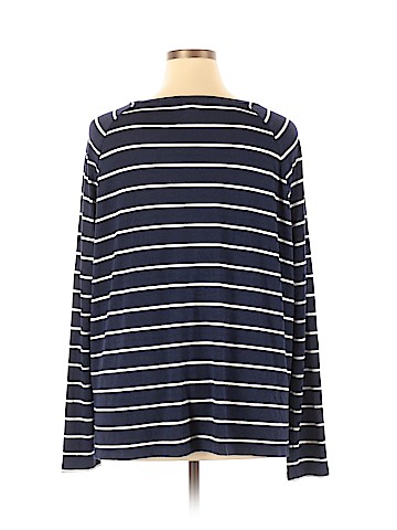 Old Navy Long Sleeve T-Shirt (view 2)