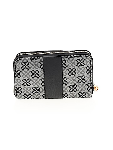 Sasha Wristlet (view 2)