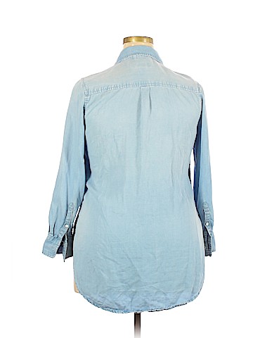 Ava & Viv Long Sleeve Button-Down Shirt (view 2)