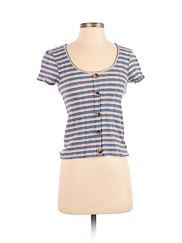 American Eagle Outfitters Short Sleeve T-Shirt (view 1)