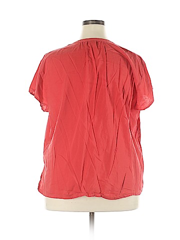 Old Navy Short Sleeve Button-Down Shirt (view 2)