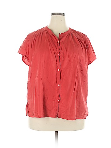 Old Navy Short Sleeve Button-Down Shirt (view 1)