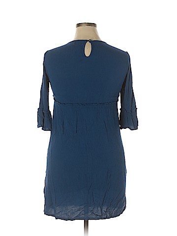 Old Navy Casual Dress (view 2)