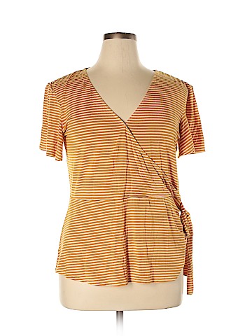 Maurices Short Sleeve Top (view 1)