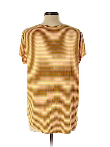 American Eagle Outfitters Short Sleeve T-Shirt (view 2)