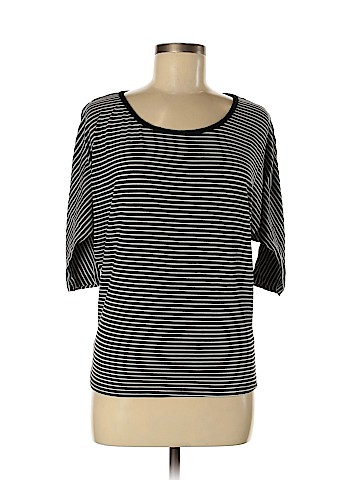 Dina Be Short Sleeve T-Shirt (view 1)