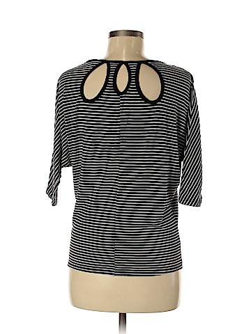 Dina Be Short Sleeve T-Shirt (view 2)