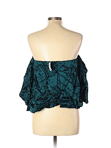 Urban Outfitters 3/4 Sleeve Blouse (view 2)