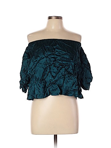 Urban Outfitters 3/4 Sleeve Blouse (view 1)