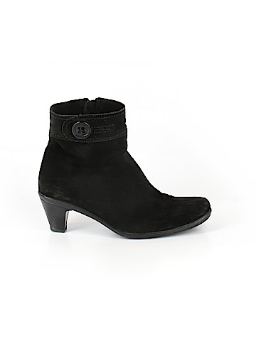 La Canadienne Ankle Boots (view 1)