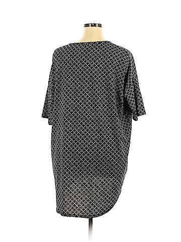 Lularoe Short Sleeve T-Shirt (view 2)