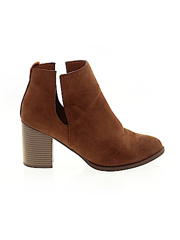 SODA Ankle Boots (view 1)