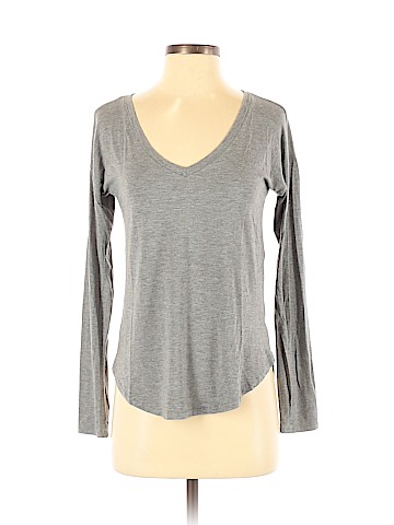 American Eagle Outfitters Long Sleeve T-Shirt (view 1)