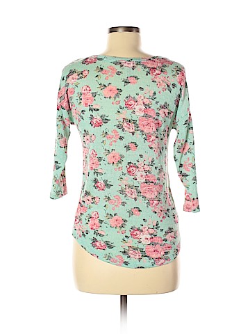 No Boundaries 3/4 Sleeve Top (view 2)