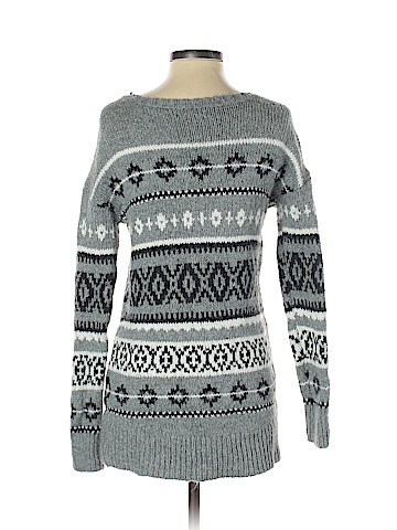 American Eagle Outfitters Pullover Sweater (view 2)