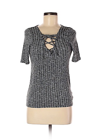 American Eagle Outfitters Short Sleeve Top (view 1)