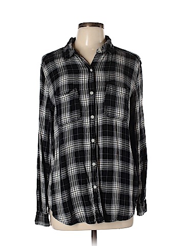 Mossimo Supply Co. Long Sleeve Button-Down Shirt (view 1)