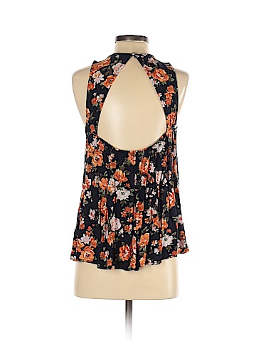 American Eagle Outfitters Sleeveless Blouse (view 2)