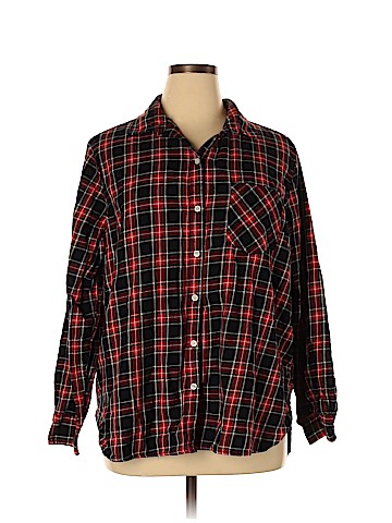 Old Navy Long Sleeve Button-Down Shirt (view 1)