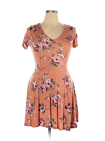 Forever 21 Casual Dress (view 1)